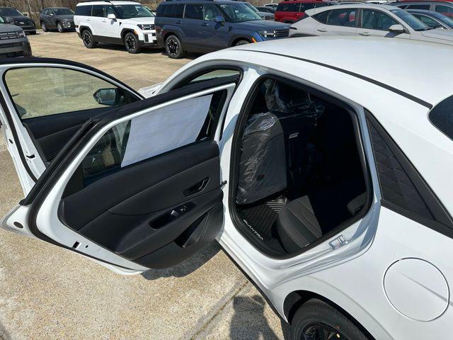 2026 Hyundai Elantra Hybrid SEL Sport