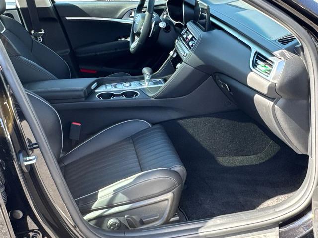 2026 Genesis G70 2.5T RWD Prestige