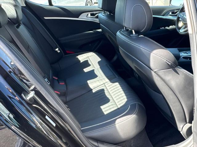 2026 Genesis G70 2.5T RWD Prestige