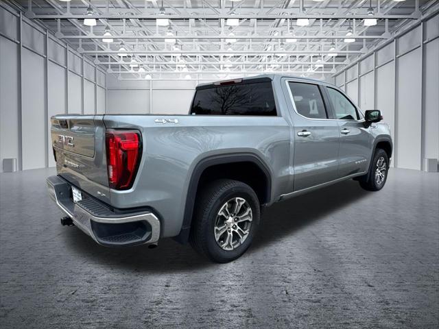 2025 GMC Sierra 1500 4WD Crew Cab Short Box SLT