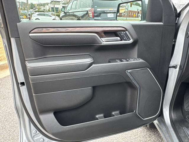 2025 GMC Sierra 1500 4WD Crew Cab Short Box SLT