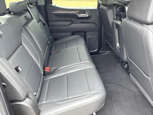2025 GMC Sierra 1500 4WD Crew Cab Short Box SLT
