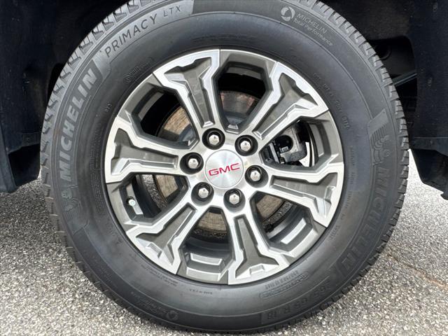 2025 GMC Sierra 1500 4WD Crew Cab Short Box SLT