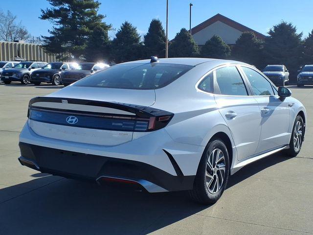 2026 Hyundai Sonata Hybrid Blue