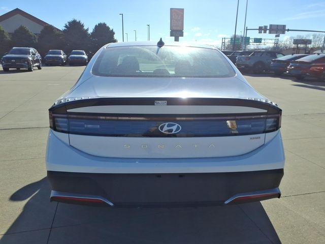 2026 Hyundai Sonata Hybrid Blue