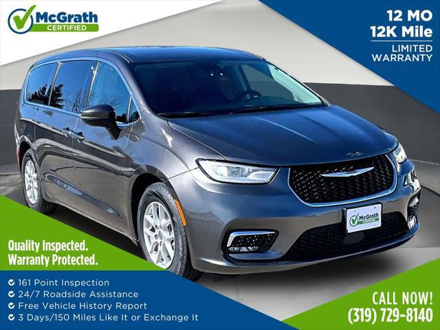 2023 Chrysler Pacifica Touring L for sale in DUBUQUE, IA