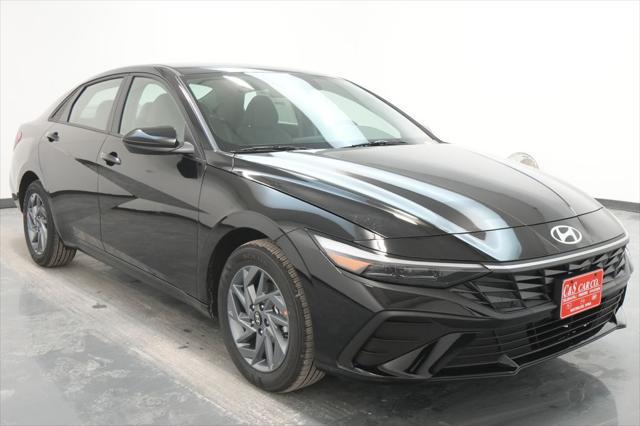 2026 Hyundai Elantra Hybrid Blue for sale in WATERLOO, IA