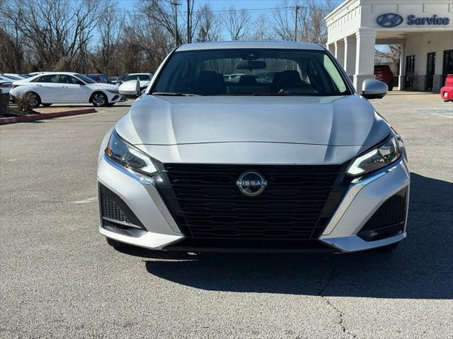 2023 Nissan Altima SL FWD
