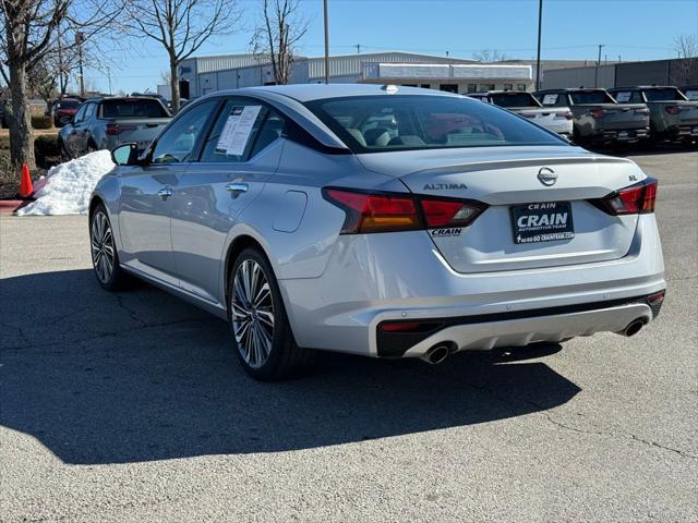 2023 Nissan Altima SL FWD