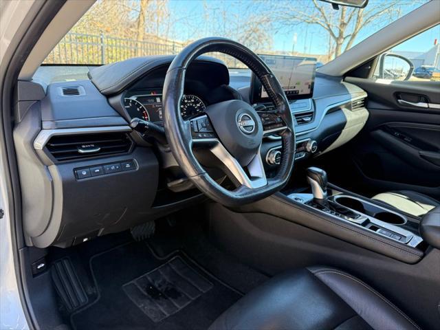 2023 Nissan Altima SL FWD