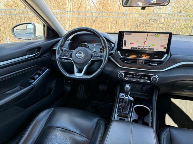 2023 Nissan Altima SL FWD
