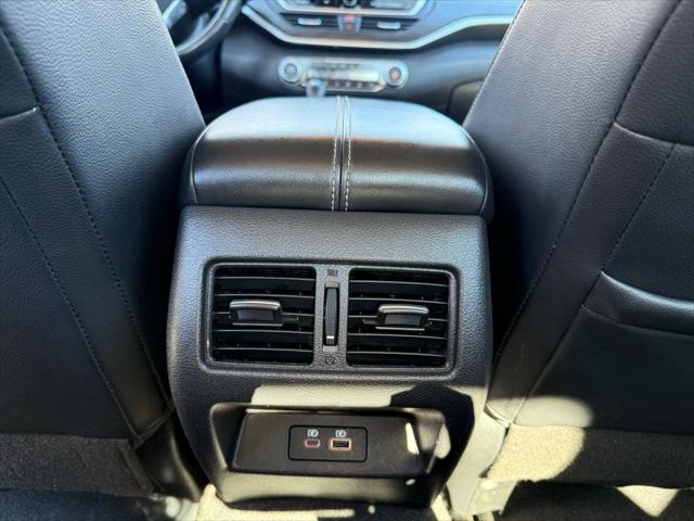 2023 Nissan Altima SL FWD