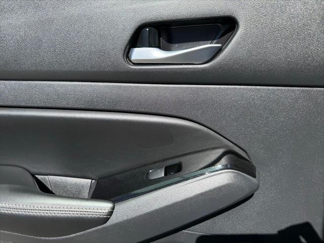 2023 Nissan Altima SL FWD