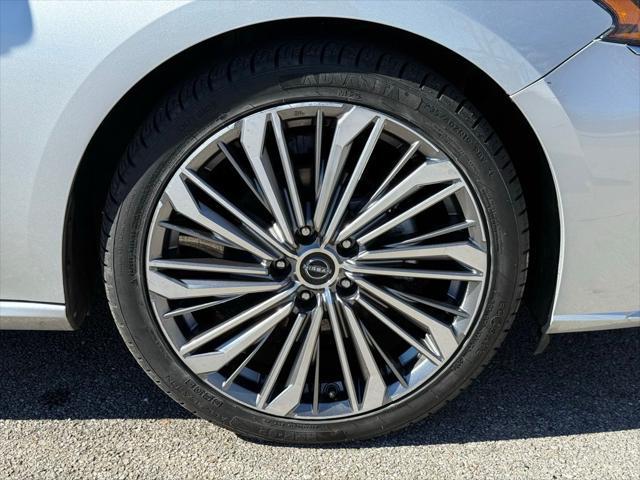 2023 Nissan Altima SL FWD