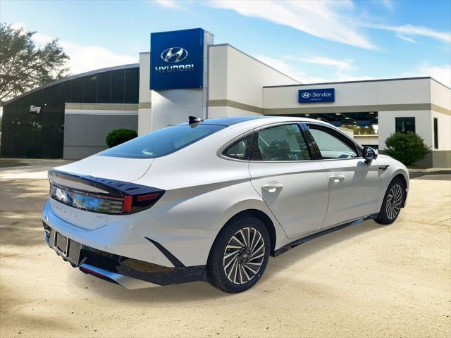 2026 Hyundai Sonata Hybrid Limited