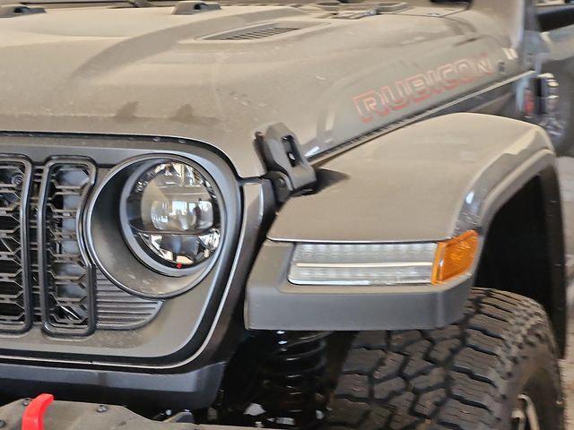 2026 Jeep Gladiator GLADIATOR SHADOW OPS 4X4