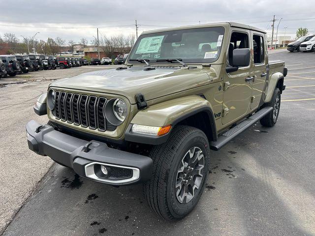 2026 Jeep Gladiator GLADIATOR SAHARA 4X4
