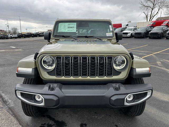 2026 Jeep Gladiator GLADIATOR SAHARA 4X4
