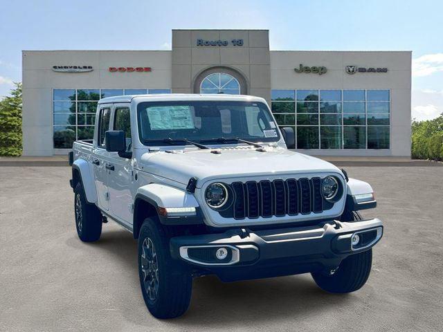 2026 Jeep Gladiator GLADIATOR SAHARA 4X4