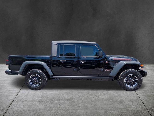 2026 Jeep Gladiator GLADIATOR SHADOW OPS 4X4