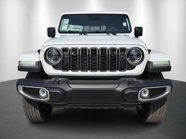 2026 Jeep Gladiator GLADIATOR SAHARA 4X4