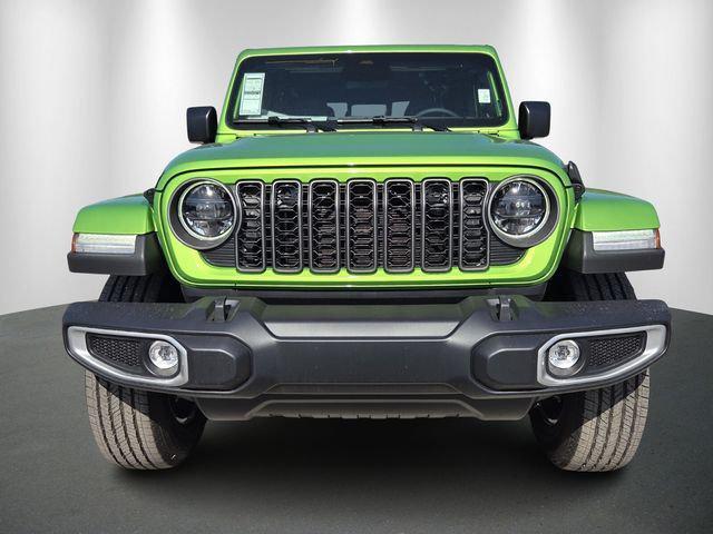 2026 Jeep Gladiator GLADIATOR SAHARA 4X4