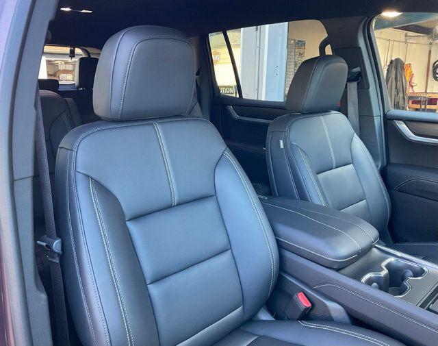 2025 GMC Acadia AWD Elevation