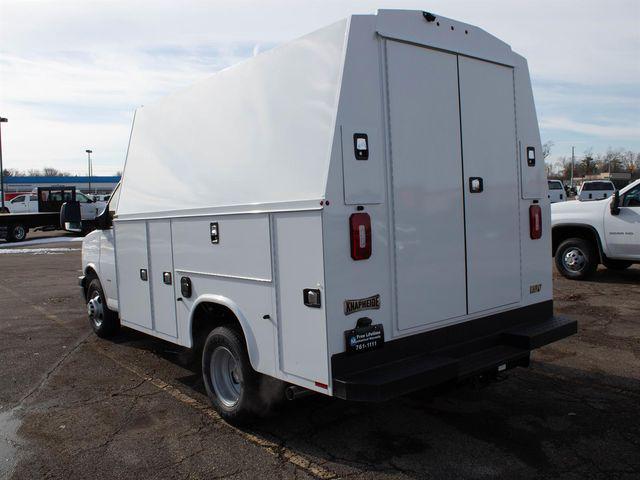 2025 Chevrolet Express Cutaway Work Van