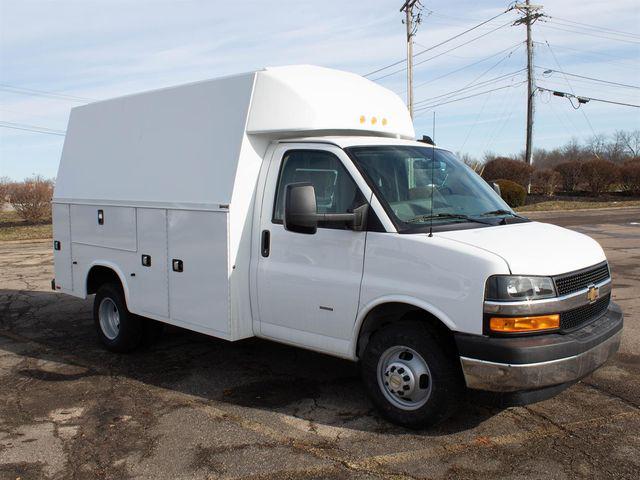 2025 Chevrolet Express Cutaway Work Van