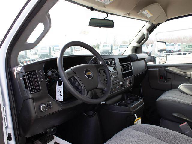 2025 Chevrolet Express Cutaway Work Van