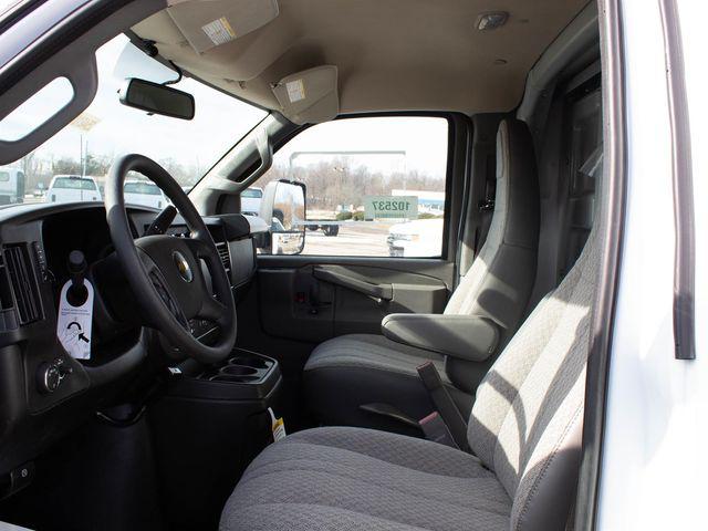 2025 Chevrolet Express Cutaway Work Van