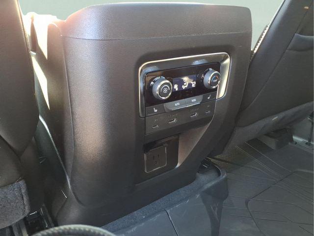 2026 Chevrolet Suburban High Country, 4WD