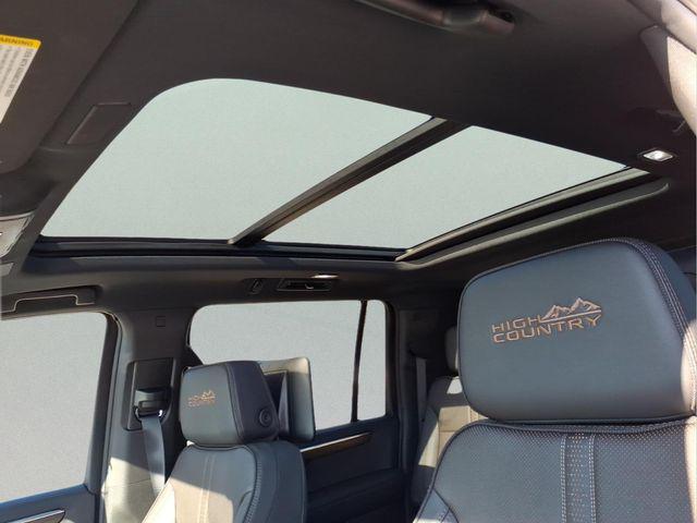 2026 Chevrolet Suburban High Country, 4WD