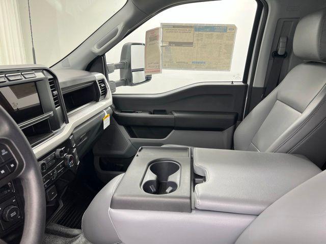 2024 Ford F-550 XL