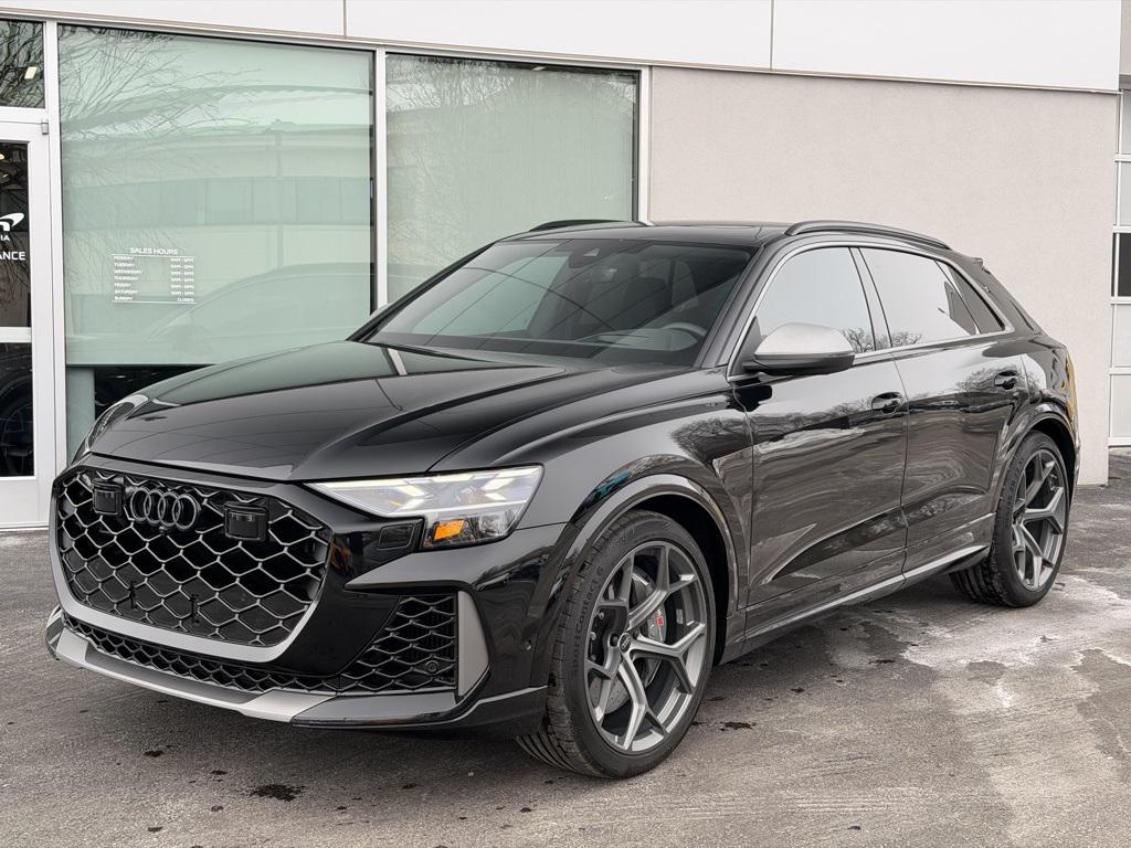 /2025 Audi RS-Q8
