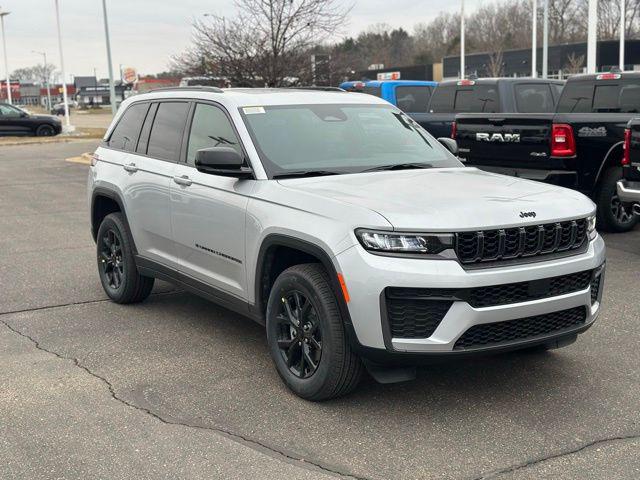 2026 Jeep Grand Cherokee Altitude 4x4