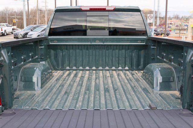 2026 Chevrolet Silverado 1500 4WD Crew Cab Standard Bed LT