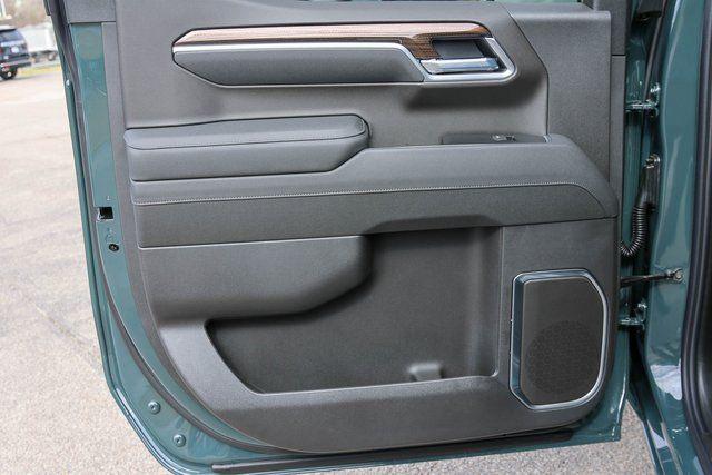 2026 Chevrolet Silverado 1500 4WD Crew Cab Standard Bed LT