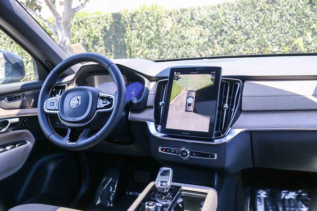2026 Volvo XC90 Plug-In Hybrid Plus, T8 AWD, Electric/Gasoline, Bright, 7 Seats