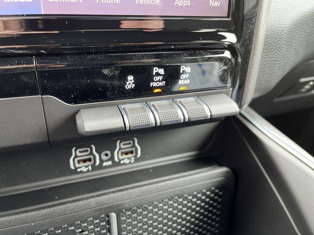 2026 Ram 1500 Lone Star Crew Cab 4x4 57 Box
