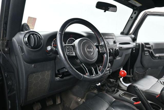 2012 Jeep Wrangler Unlimited Sahara
