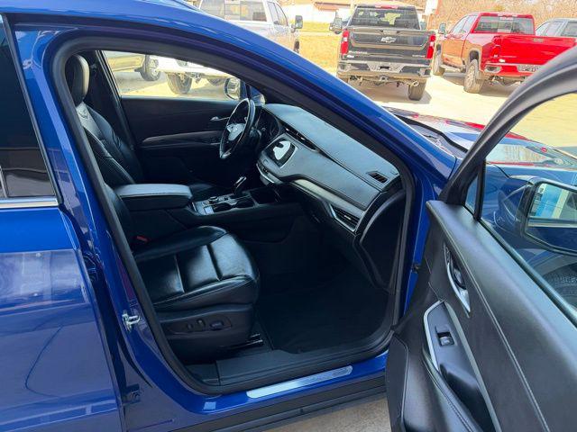2023 Cadillac XT4 FWD Premium Luxury