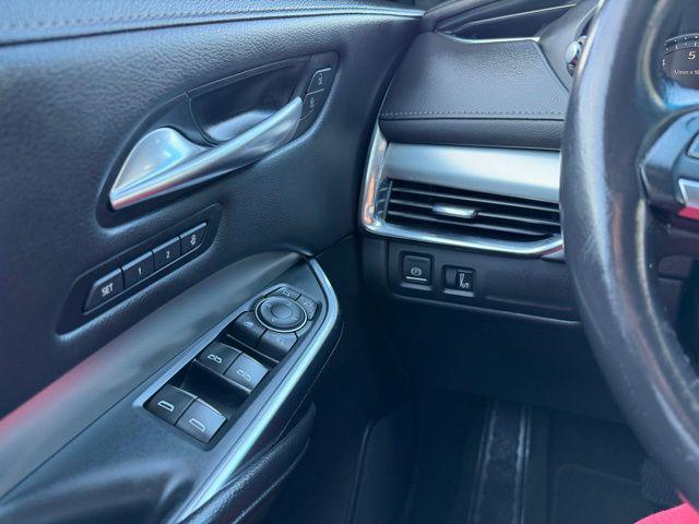 2023 Cadillac XT4 FWD Premium Luxury