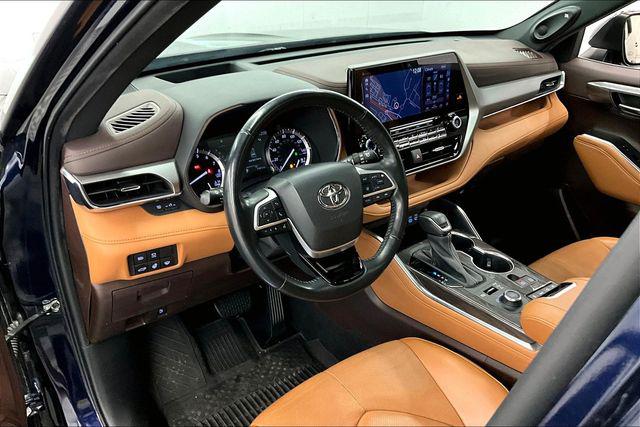 2022 Toyota Highlander Platinum