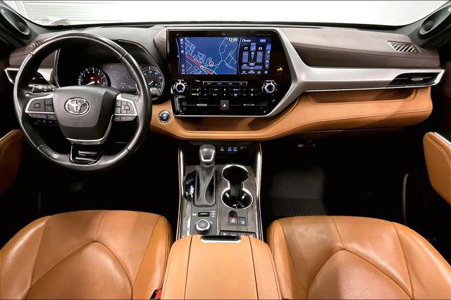 2022 Toyota Highlander Platinum