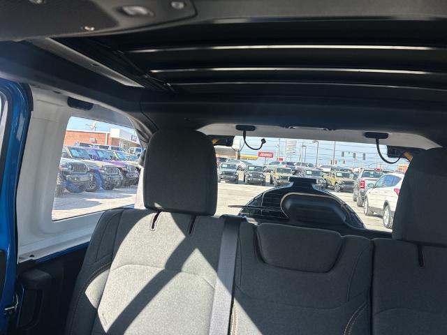 2024 Jeep Wrangler 4-Door Willys 4x4