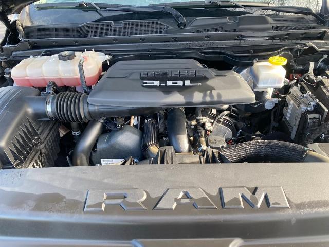 2020 Ram 1500 Laramie Crew Cab 4x4 5'7" Box
