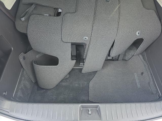 2023 Kia Carnival MPV LX Seat Package