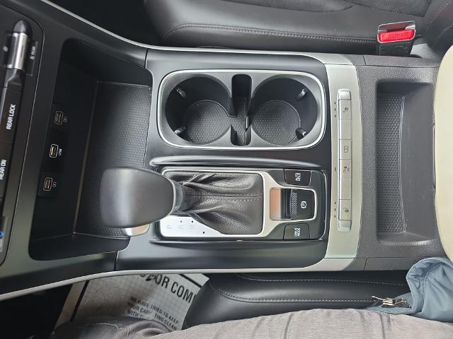 2023 Kia Carnival MPV LX Seat Package