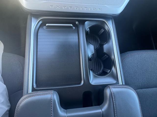 2025 Ford Expedition Active MAX